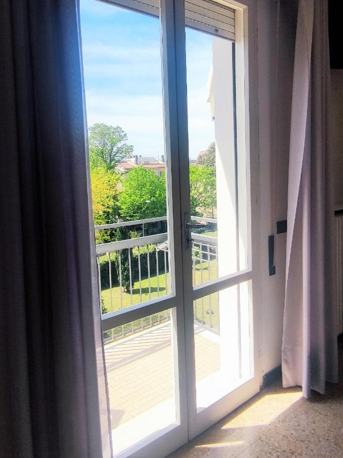 Hotel Ardesia Ріміні Екстер'єр фото